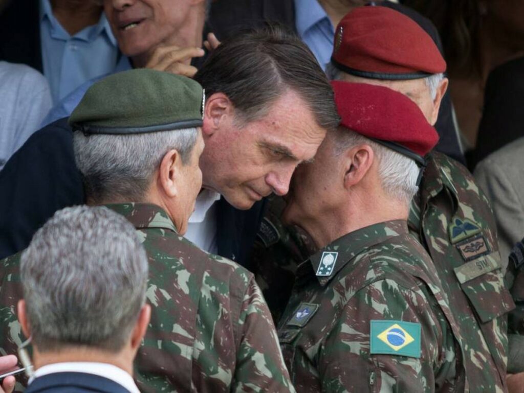 Bolsonaro Militaires L2R