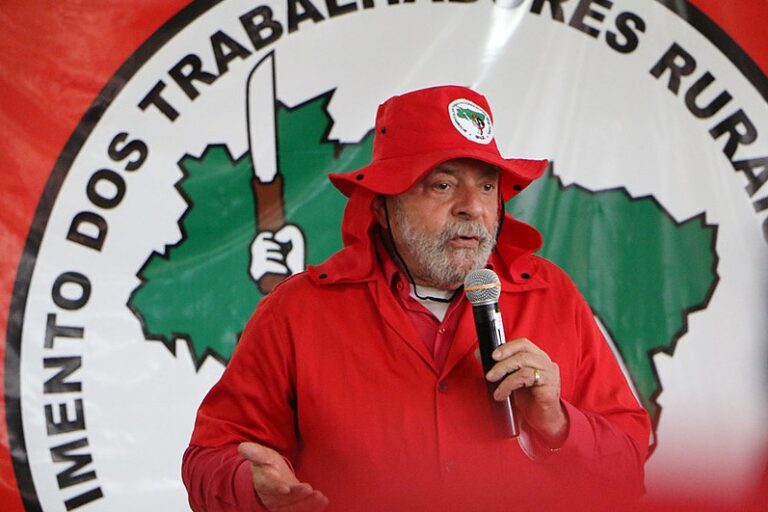 Lula Mst L2R