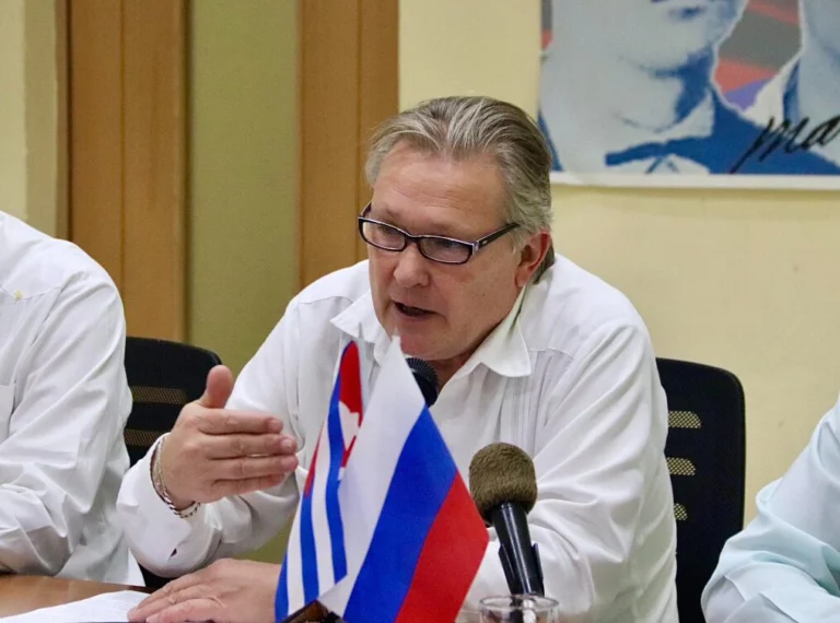 Russie pétrole soutien Cuba menaces États-Unis